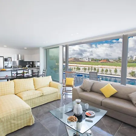 3 Schlafzimmer Mit Privatem Pool Und Dachgarten Holiday home