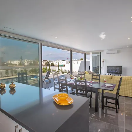 3 Schlafzimmer Mit Privatem Pool Und Dachgarten Feriehus