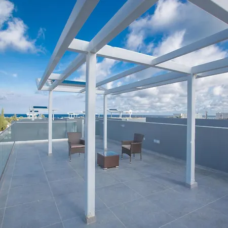3 Schlafzimmer Mit Privatem Pool Und Dachgarten * Protaras