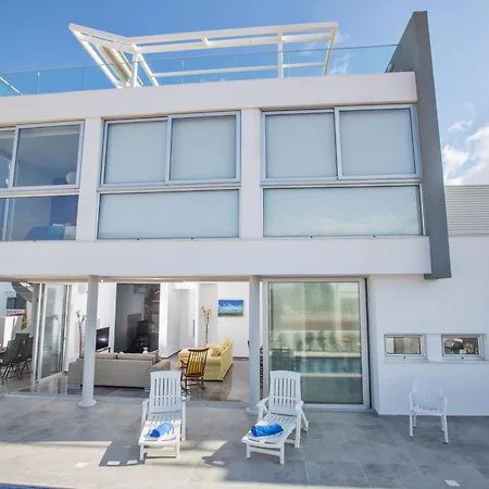 3 Schlafzimmer Mit Privatem Pool Und Dachgarten